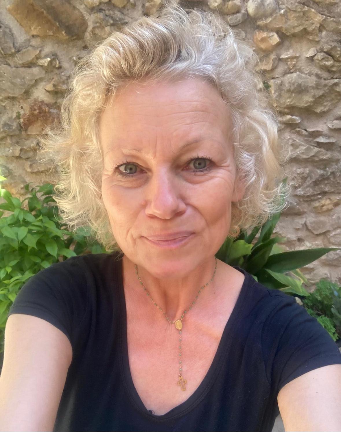 Simone, Dutch teacher at Language Learn Online