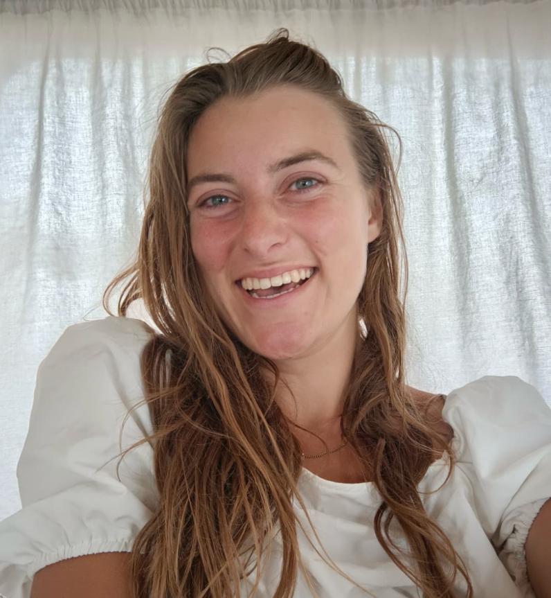 Nova, Dutch teacher at Language Learn Online